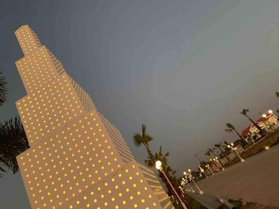 Furnished Villa Near Airport, Away From City Bhopal Eksteriør billede